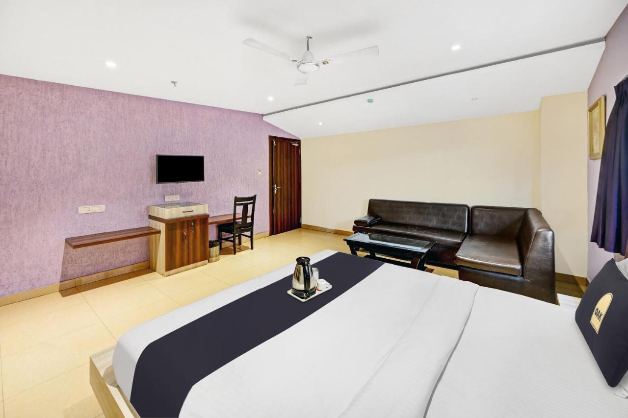 Townhouse Oak Pentagon Residency Hotel Bhubaneswar Eksteriør billede