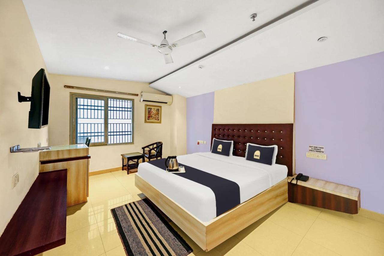 Townhouse Oak Pentagon Residency Hotel Bhubaneswar Eksteriør billede